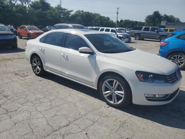 2013 Volkswagen Passat SEL