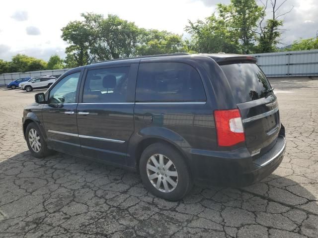 2011 Chrysler Town & Country Touring L