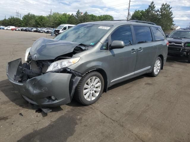 2012 Toyota Sienna XLE