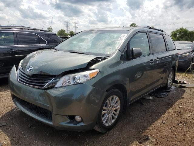 2014 Toyota Sienna XLE