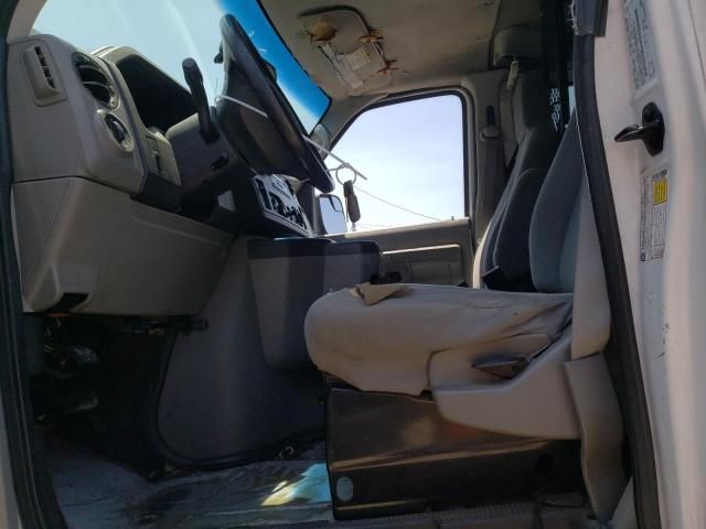 2010 Ford Econoline E250 Van