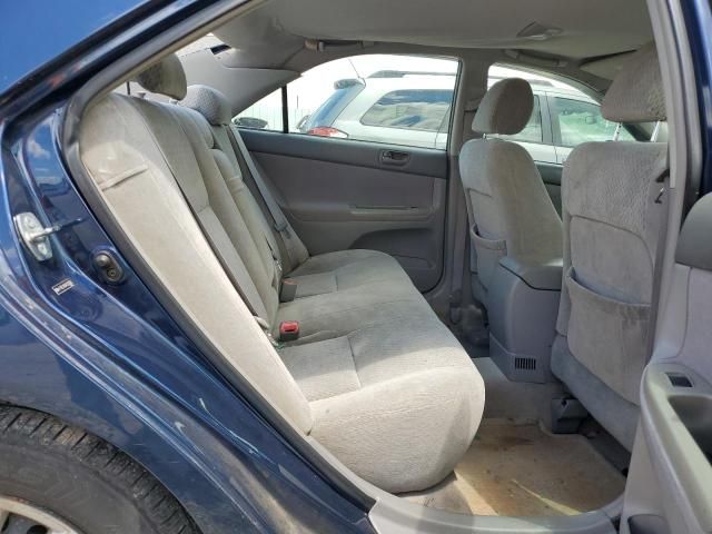 2004 Toyota Camry LE