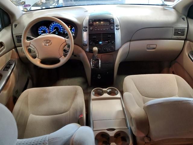 2006 Toyota Sienna CE