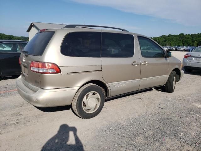 2002 Toyota Sienna LE