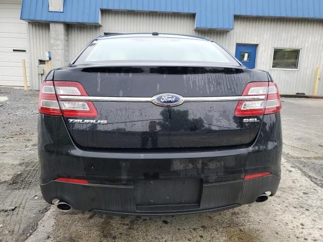 2018 Ford Taurus SEL