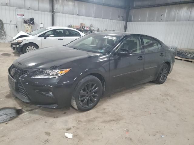 2018 Lexus ES 300H