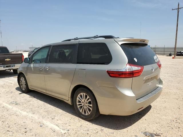 2015 Toyota Sienna XLE