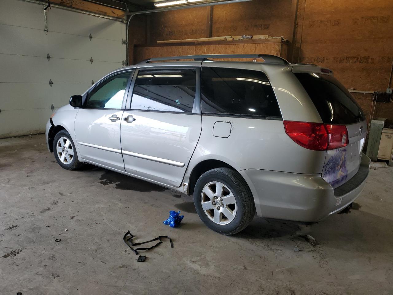 2006 Toyota Sienna CE