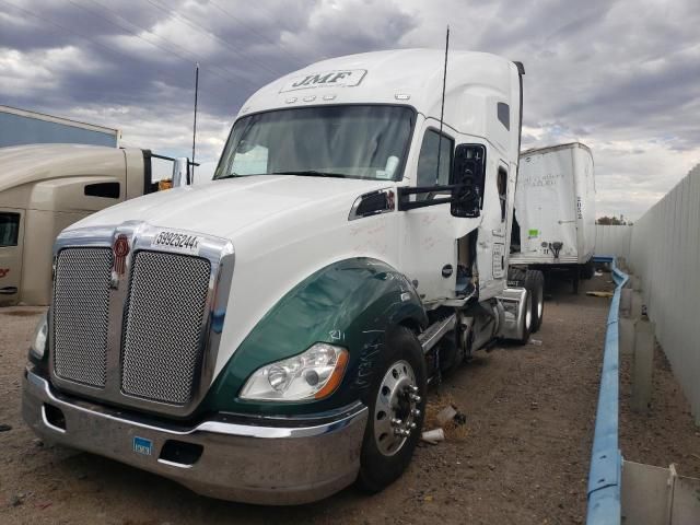 2019 Kenworth Construction T680