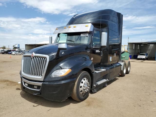 2019 International LT625