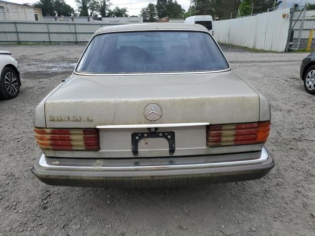 1987 Mercedes-Benz 560 SEL