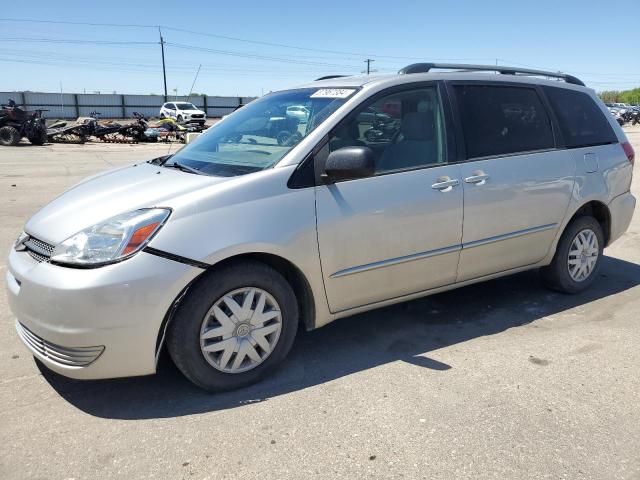 2004 Toyota Sienna CE