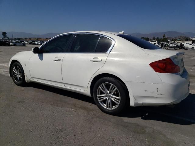 2015 Infiniti Q40