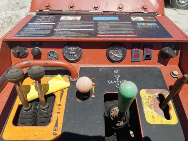 2011 Ditch Witch Skid Steer