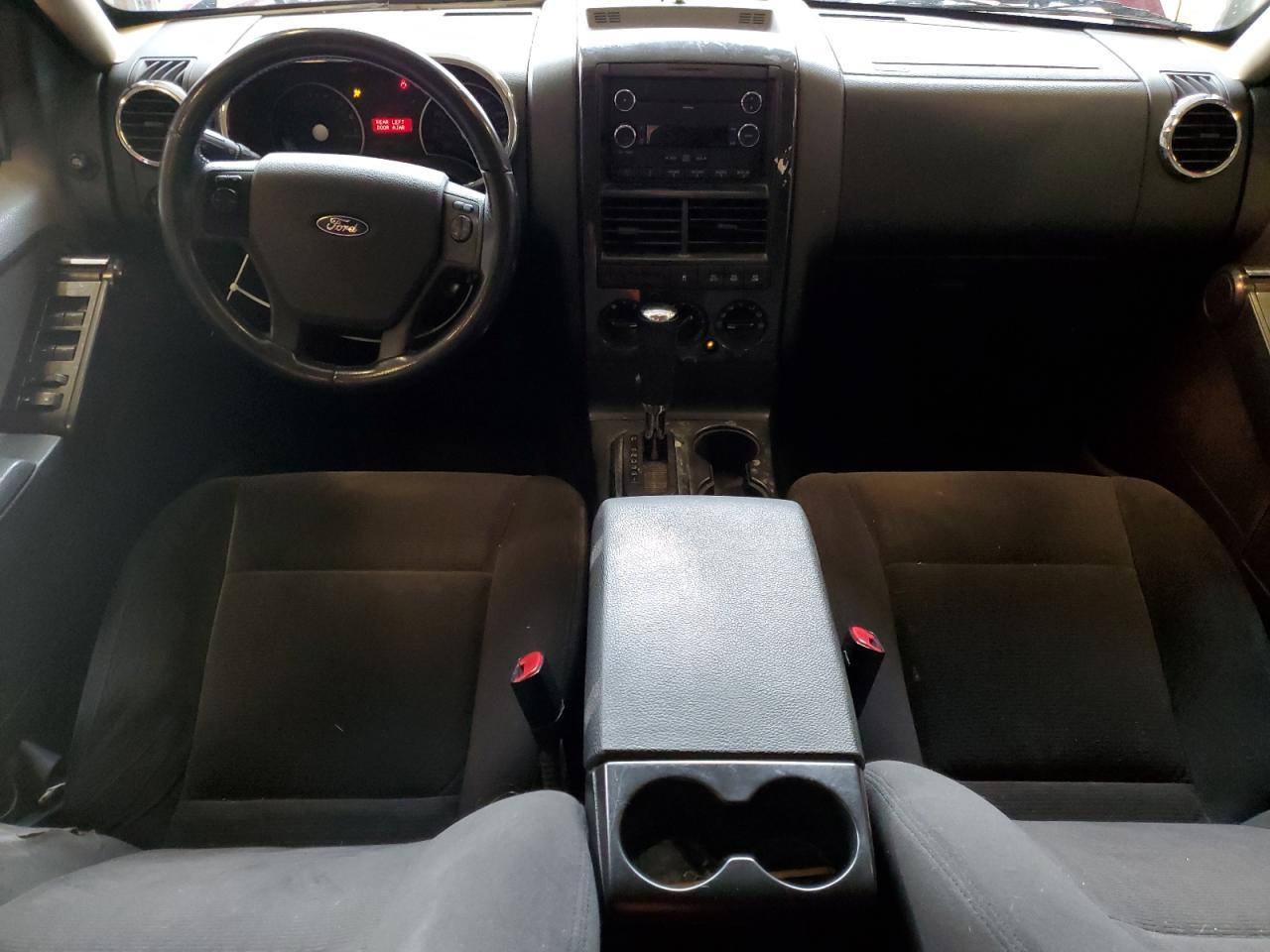 2010 Ford Explorer XLT