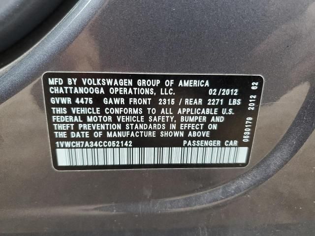 2012 Volkswagen Passat SEL
