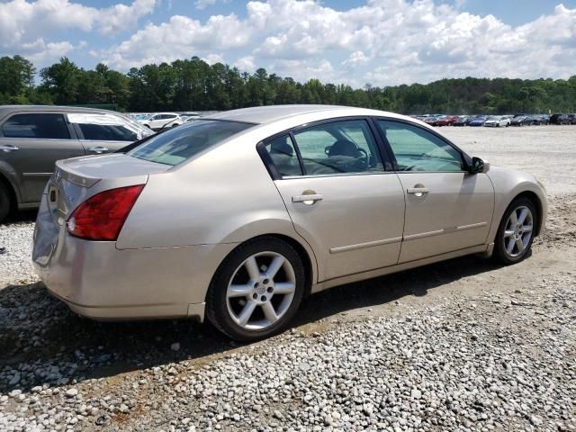 2004 Nissan Maxima SE