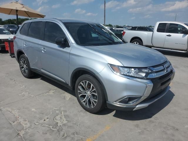 2017 Mitsubishi Outlander ES