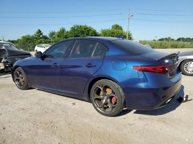 2017 Alfa Romeo Giulia TI Q4