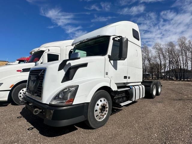 2014 Volvo VN VNL