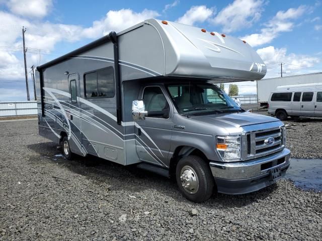 2022 Ford Econoline E450 Super Duty Cutaway Van