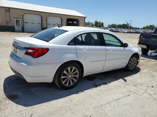 2013 Chrysler 200 Touring