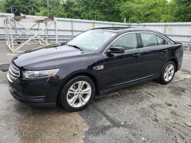 2018 Ford Taurus SEL