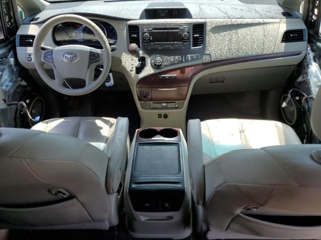 2012 Toyota Sienna XLE