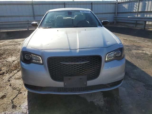 2023 Chrysler 300 Touring