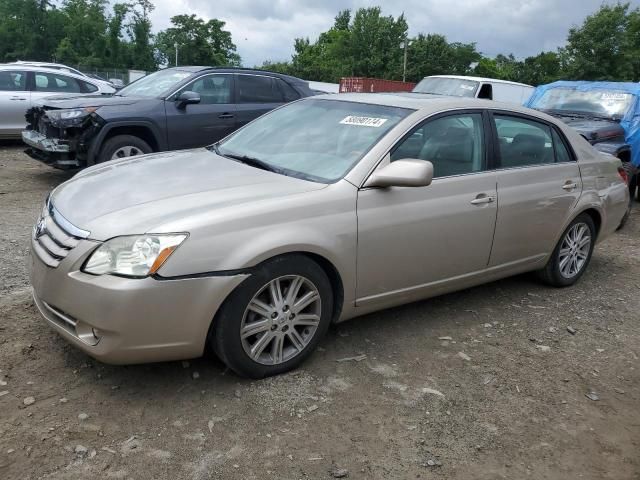 2005 Toyota Avalon XL