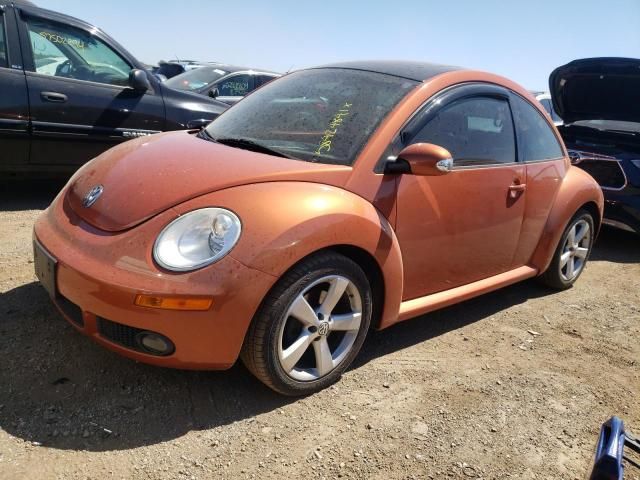 2010 Volkswagen New Beetle