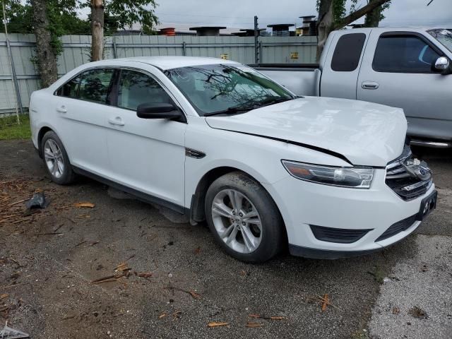 2015 Ford Taurus SE