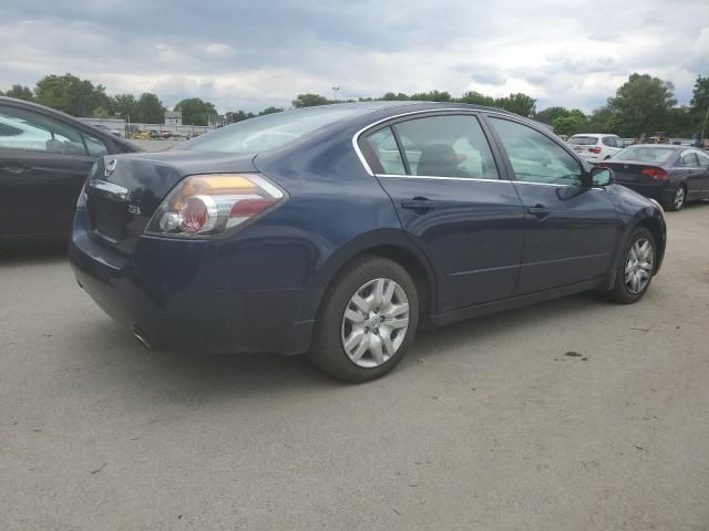 2010 Nissan Altima Base