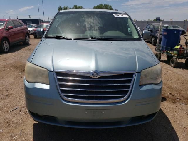 2010 Chrysler Town & Country Touring