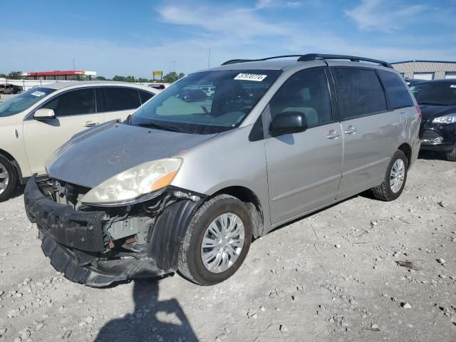 2010 Toyota Sienna CE