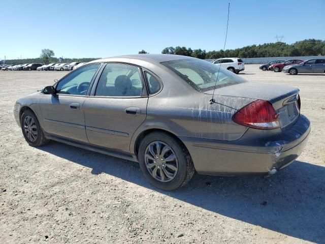 2005 Ford Taurus SE