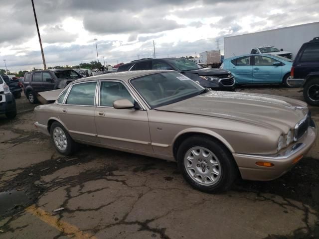 2003 Jaguar XJ8