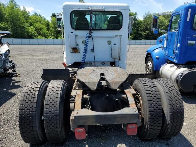 2013 Peterbilt 337