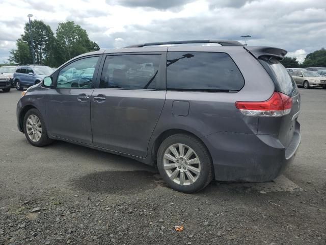 2013 Toyota Sienna XLE