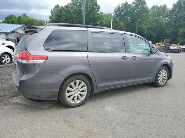 2013 Toyota Sienna XLE