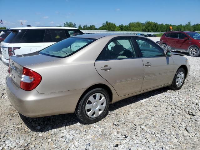 2004 Toyota Camry LE