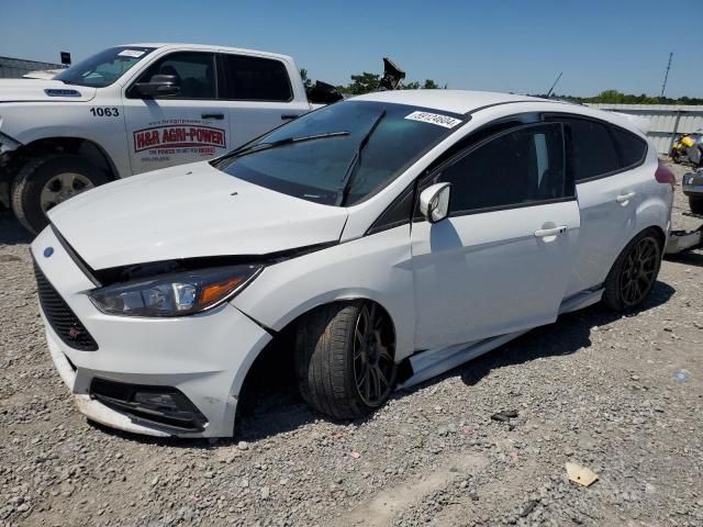 2017 Ford Focus ST