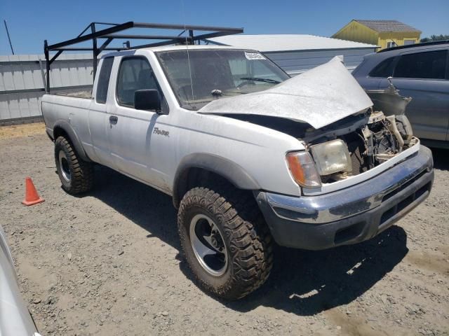 2000 Nissan Frontier King Cab XE