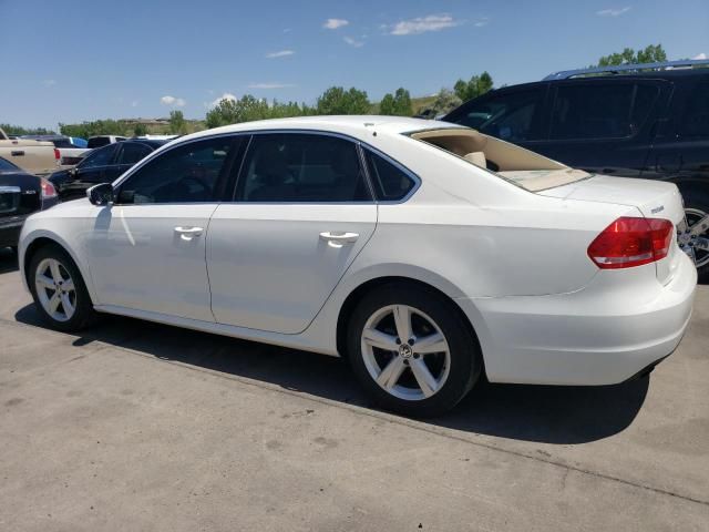 2014 Volkswagen Passat SE