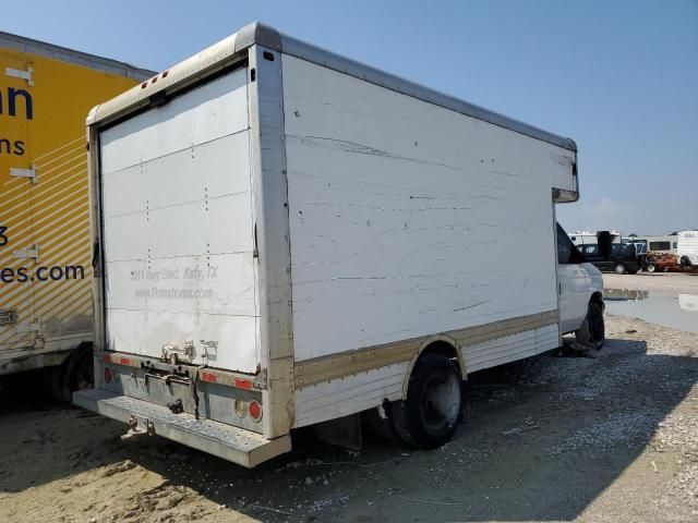 2006 Ford Econoline E450 Super Duty Cutaway Van