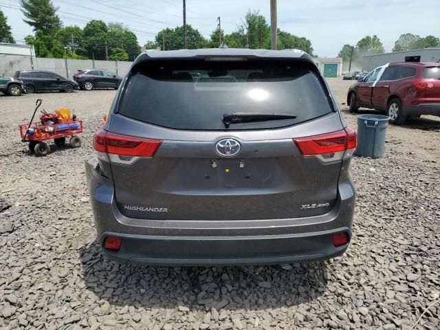 2019 Toyota Highlander SE