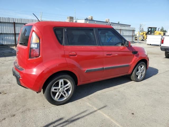 2010 KIA Soul +