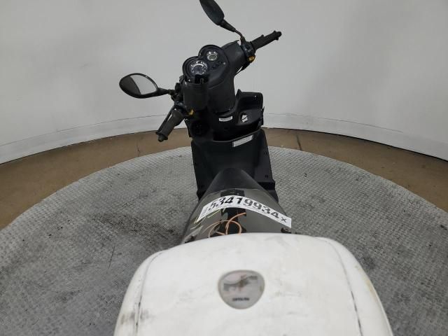 2015 Genuine Scooter Co. Hooligan 170I