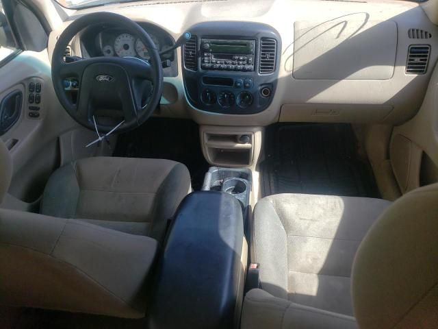 2003 Ford Escape XLS