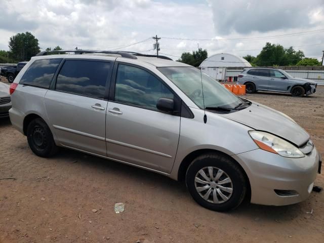 2009 Toyota Sienna CE